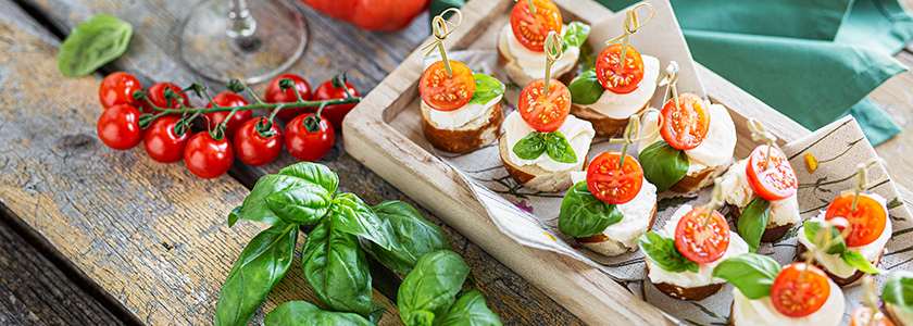 Stuzzicchini ad impasto brezel alla caprese