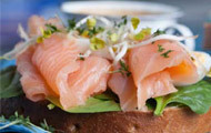 Pane con salmone affumicat