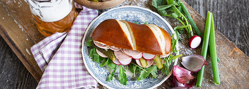 Sandwich di impasto tipo brezel