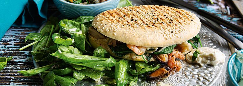 Panini con frutti di mare e spinaci