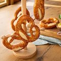 Soft Brezel con sesamo, già pronto - 1