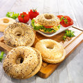 Assortimento di bagel, tagliati - 1