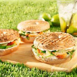 Assortimento di bagel, tagliati