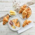 Cornetto prosciutto formaggio - 2