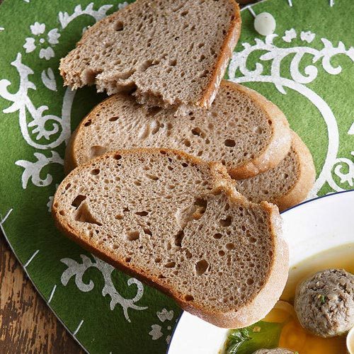 Pane contadino rustico, pretagliato